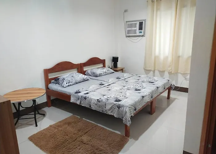 Hostel Junie House